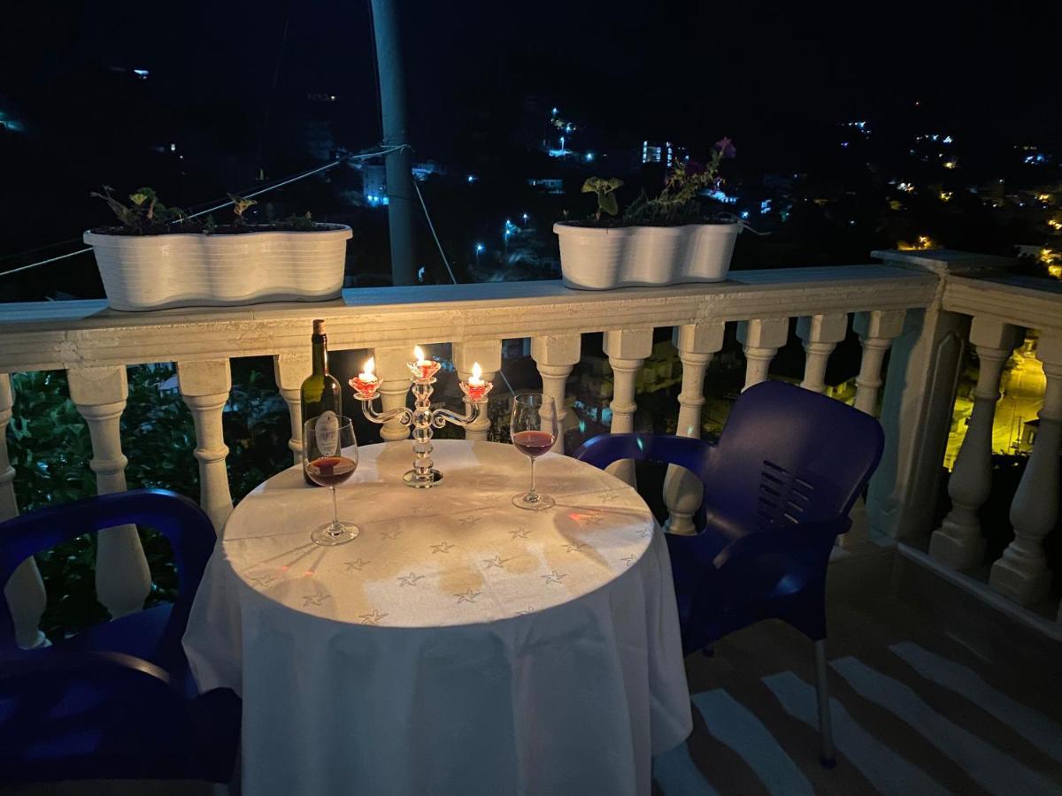 Vila Sinani Sarandë Buitenkant foto