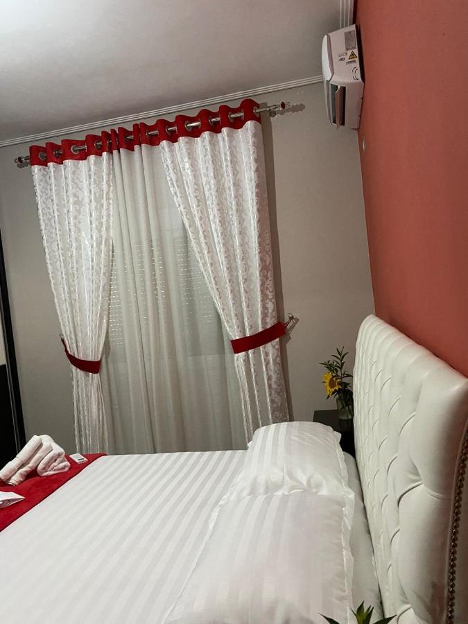 Vila Sinani Sarandë Buitenkant foto