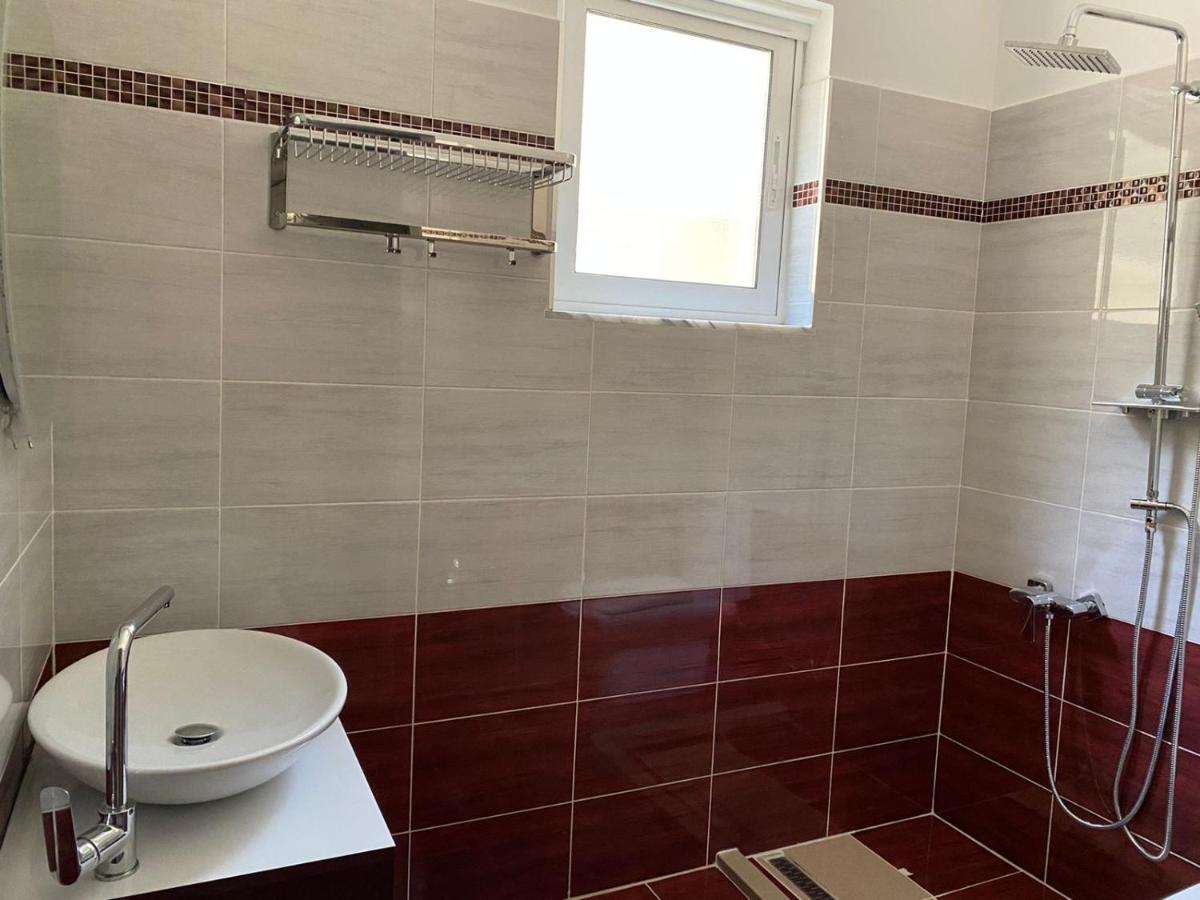 Vila Sinani Sarandë Buitenkant foto