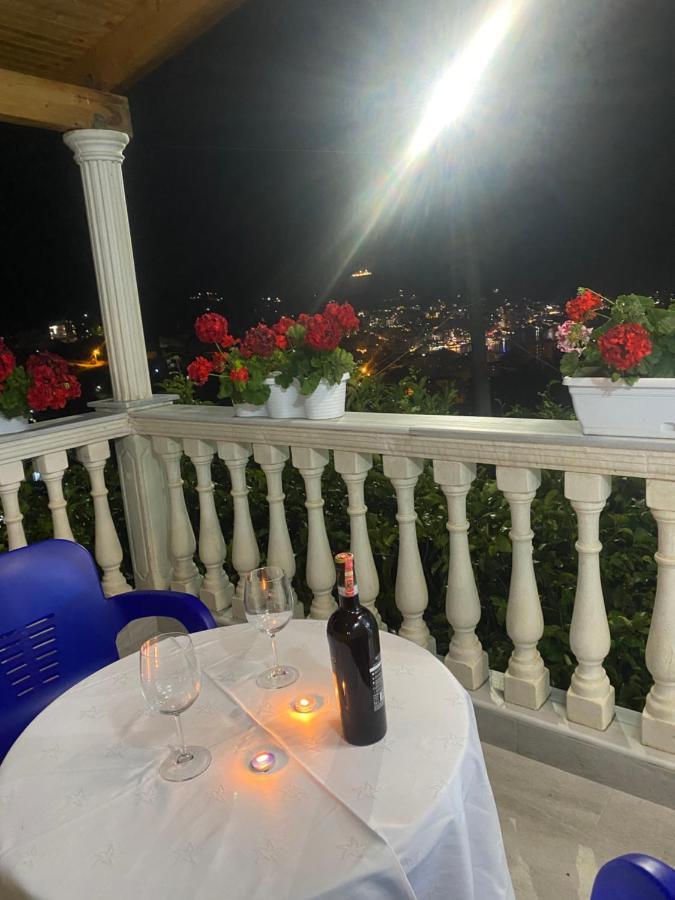 Vila Sinani Sarandë Buitenkant foto